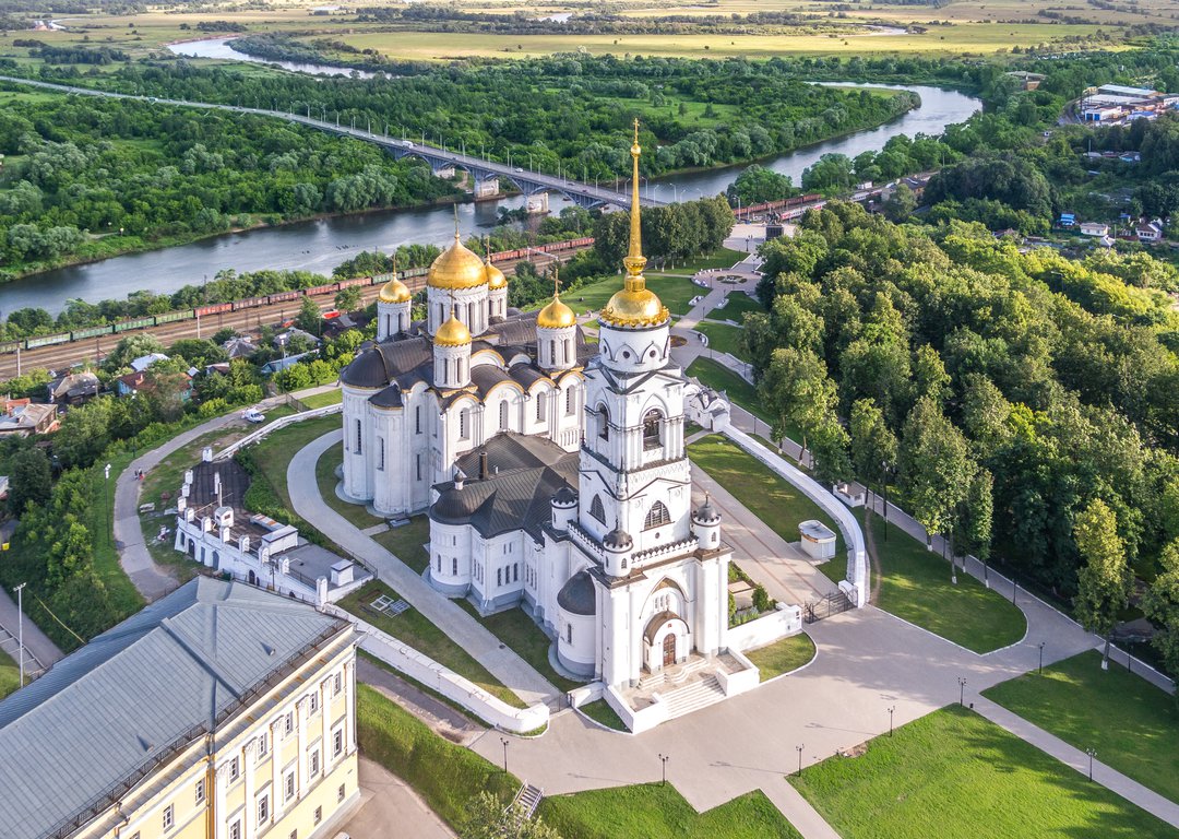 Успенский собор во Владимире сверху