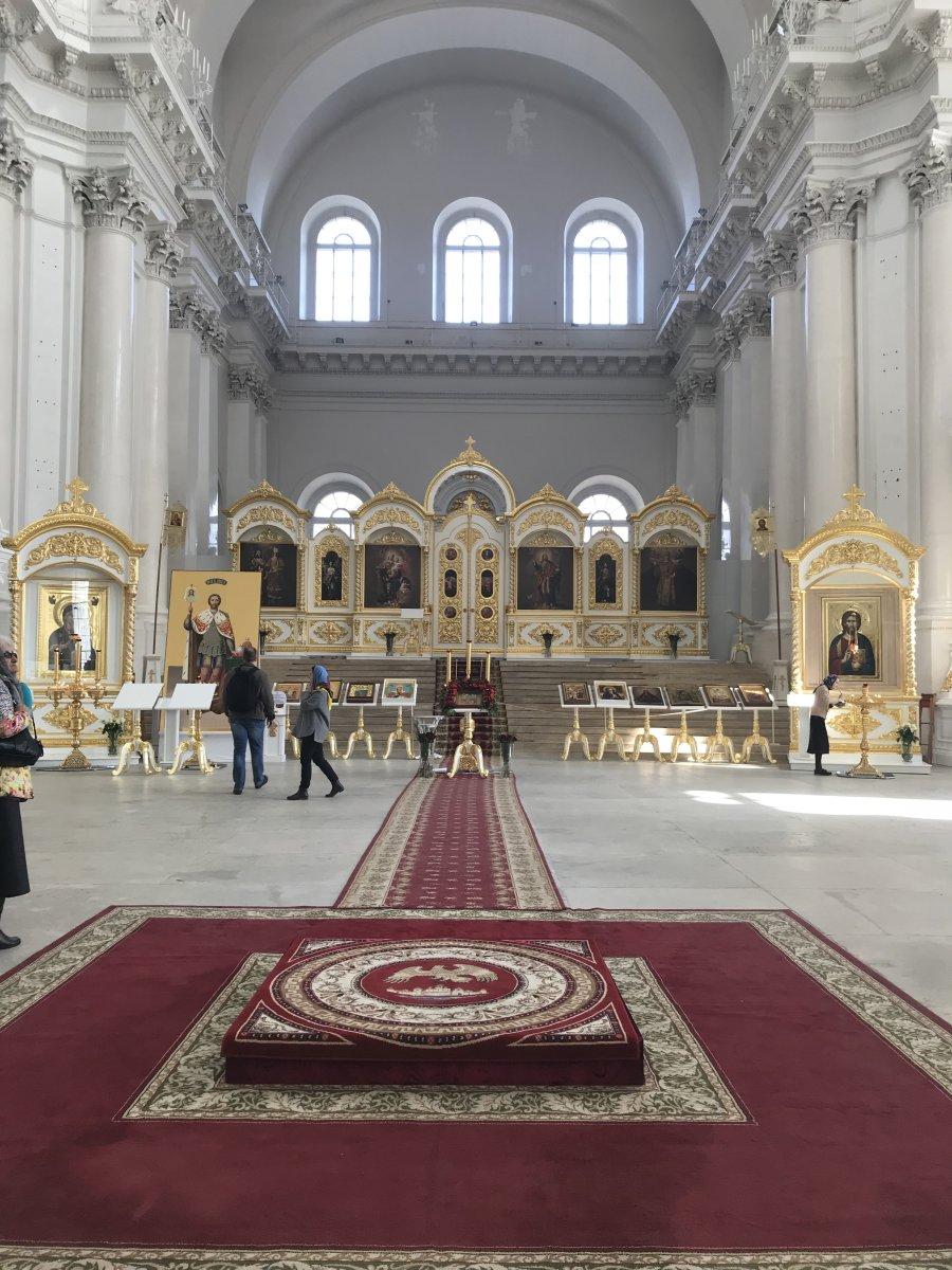 смольный собор в санкт петербурге внутри