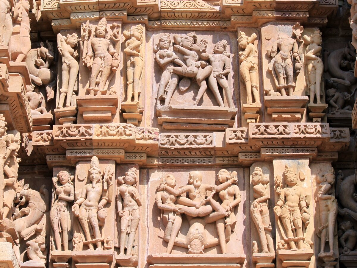 Храм любви в Индии Каджурахо