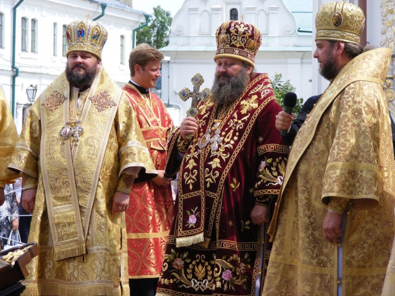 Поп православный