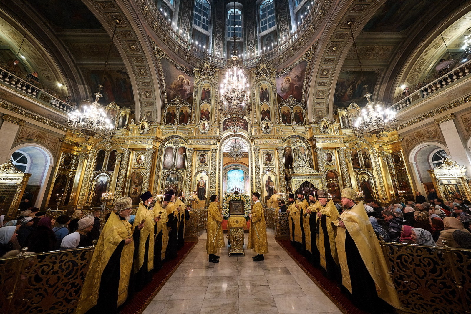 Елоховский кафедральный собор в Москве