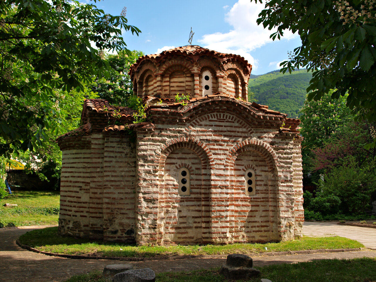храмы болгарии