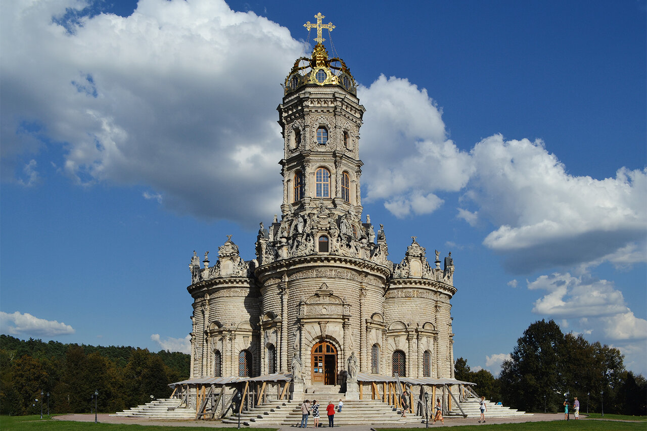 Знаменская Церковь в Дубровицах (Подмосковье)