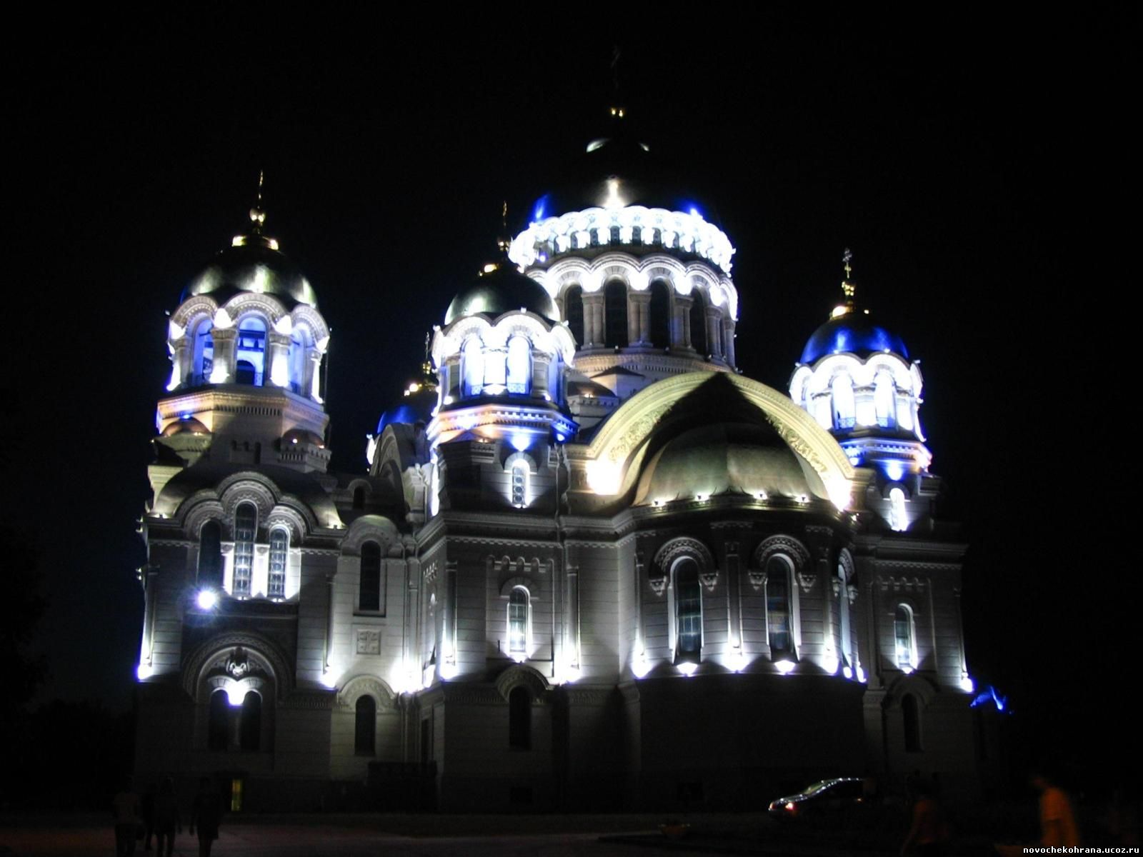 Собор Новочеркасск ночью