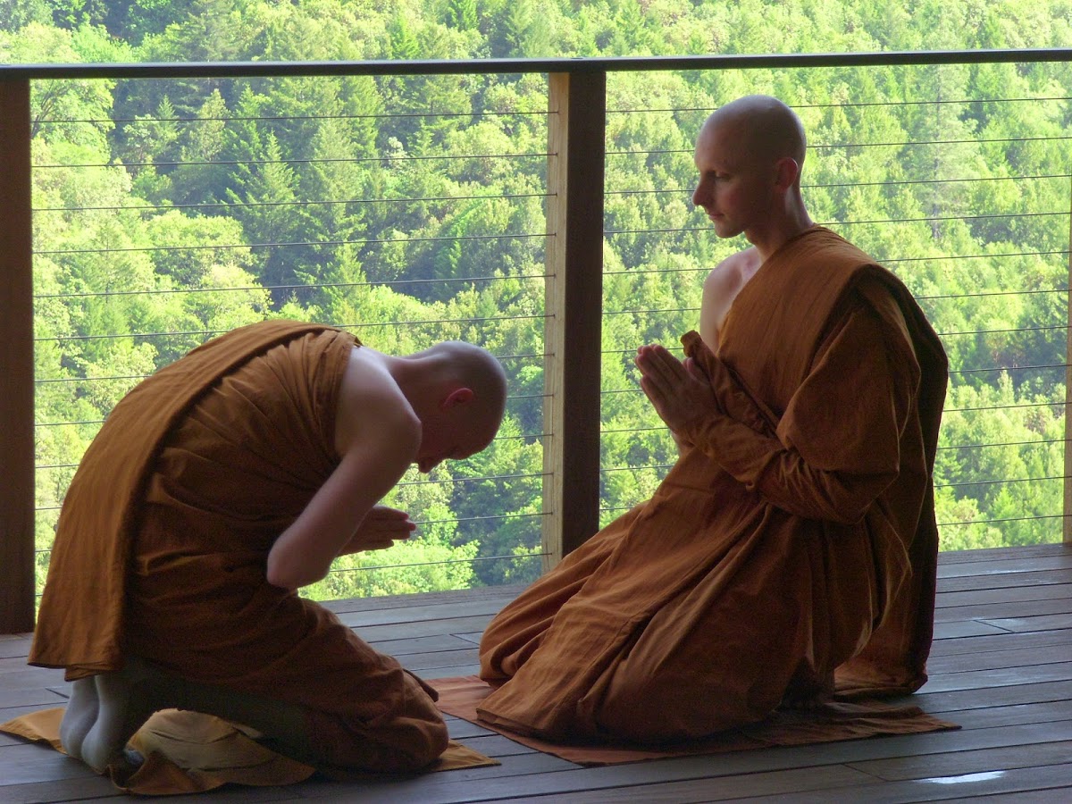 Дзен буддист монах