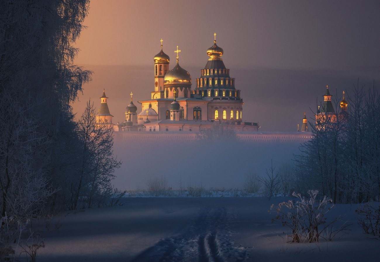 Истринский Новоиерусалимский монастырь ночью