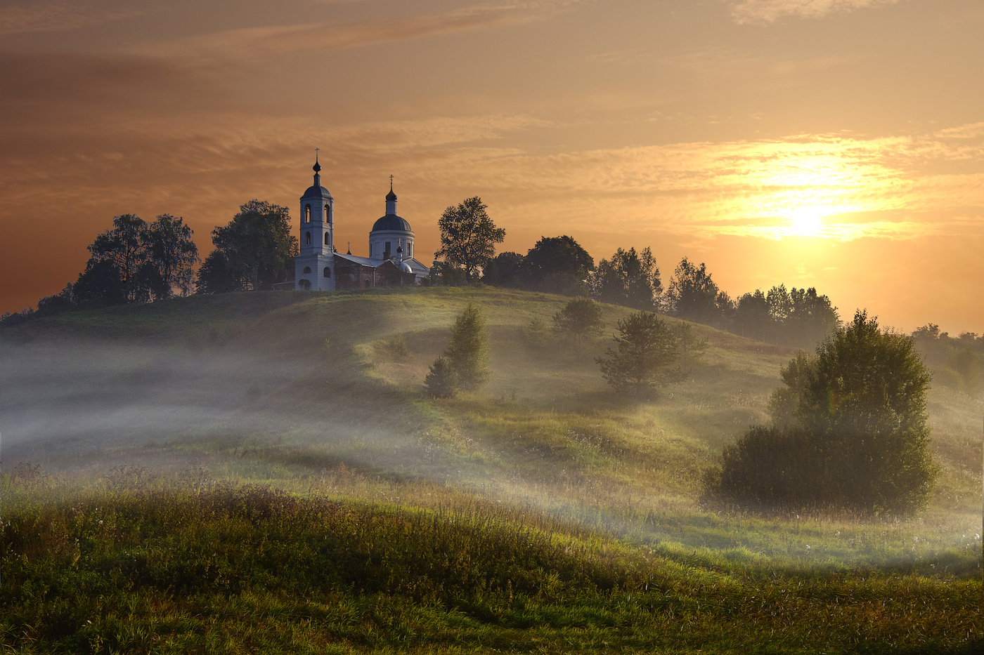 деревня с храмом