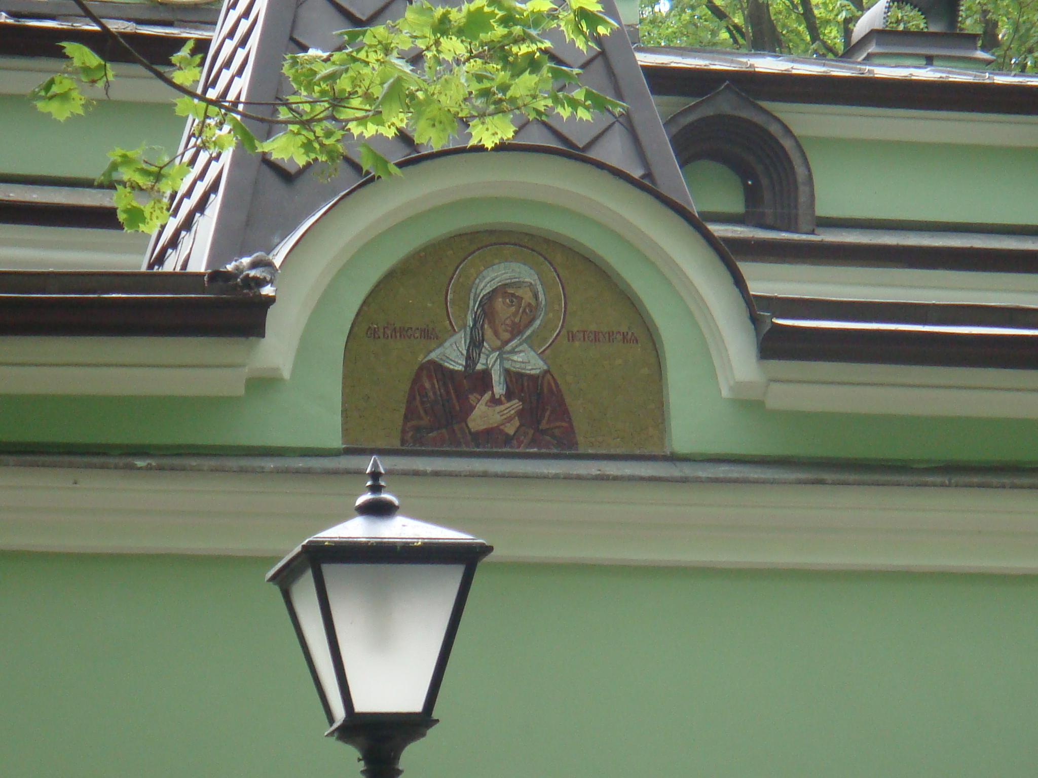 Икона Ксении Петербургской в часовне на Смоленском кладбище