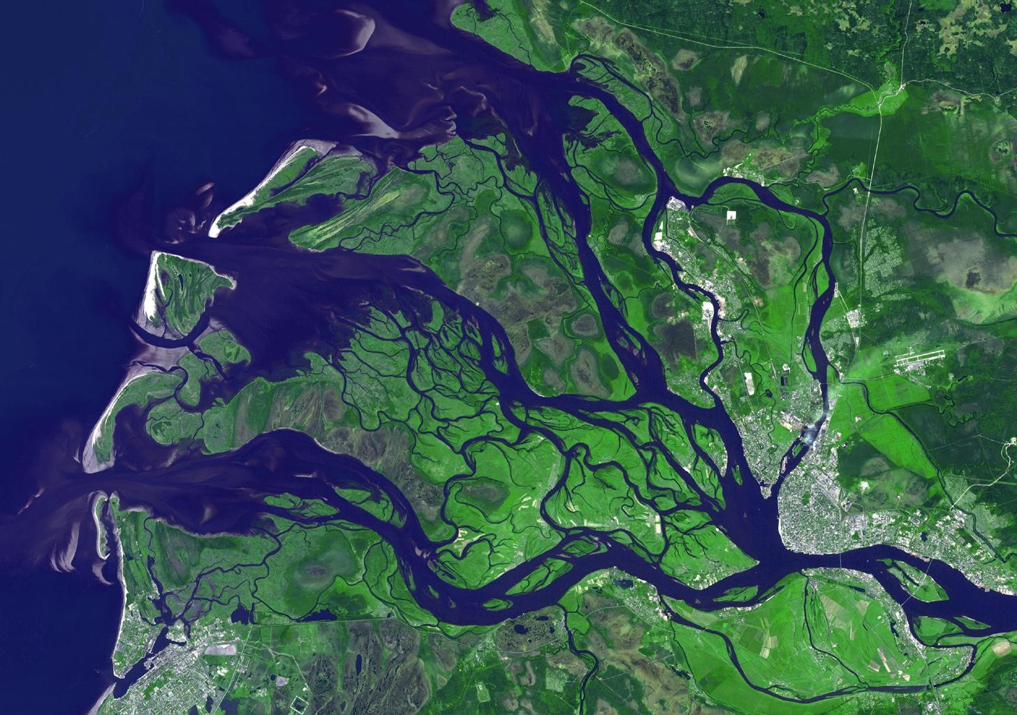 река волга фото из космоса