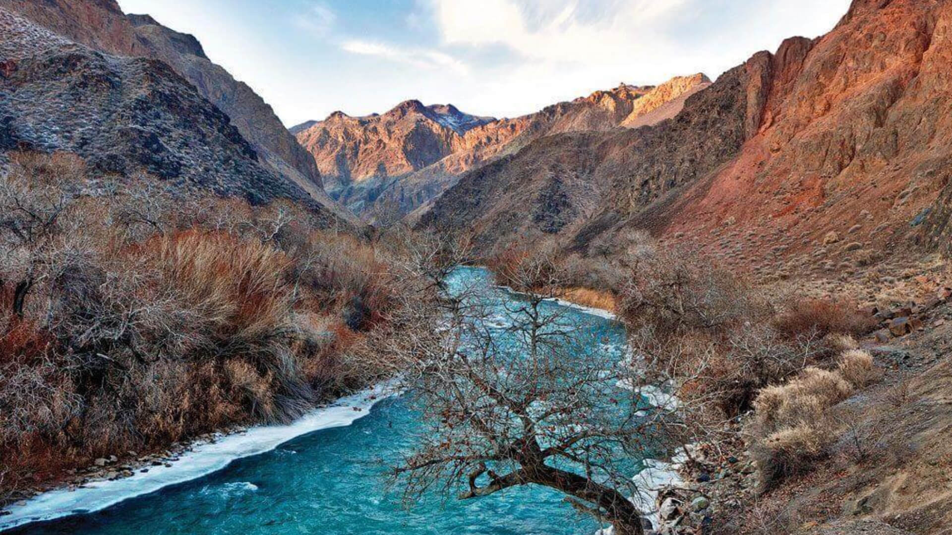 Казахстан каньон реки Чарын