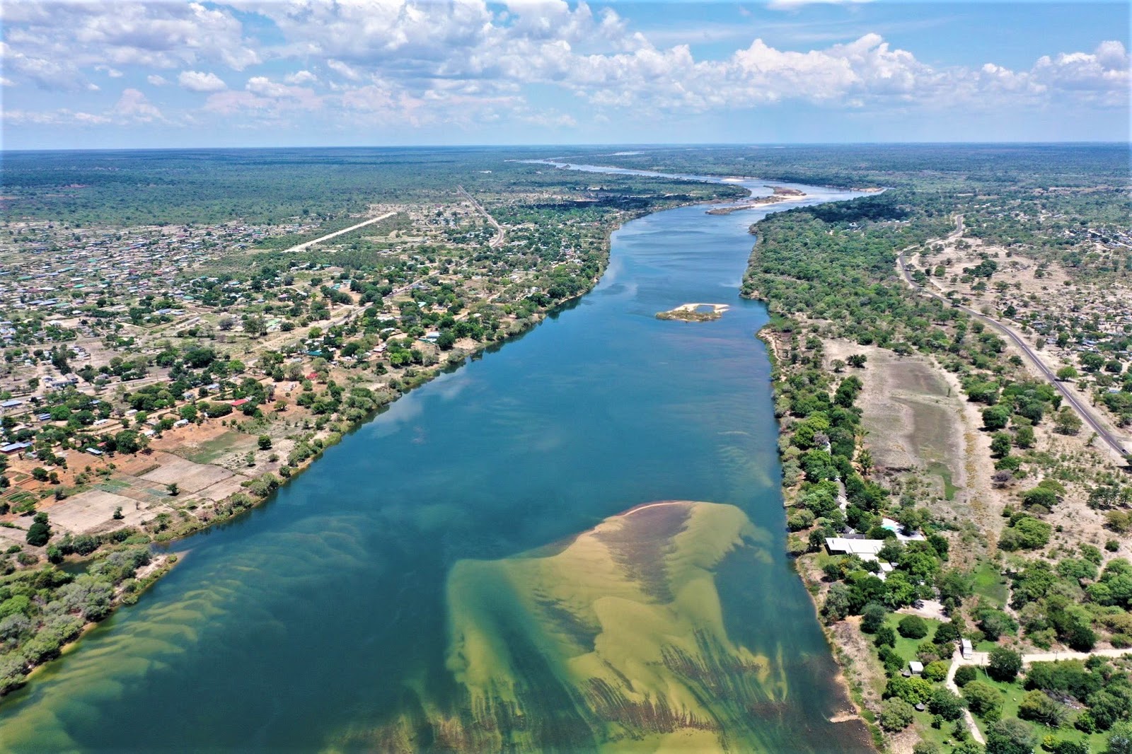 Река Замбези Мозамбик