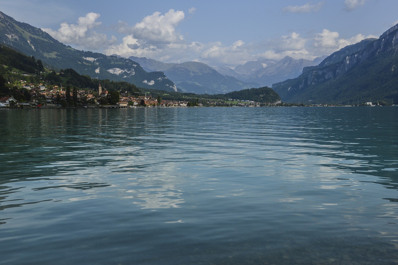 Озеро Бринц Швейцария