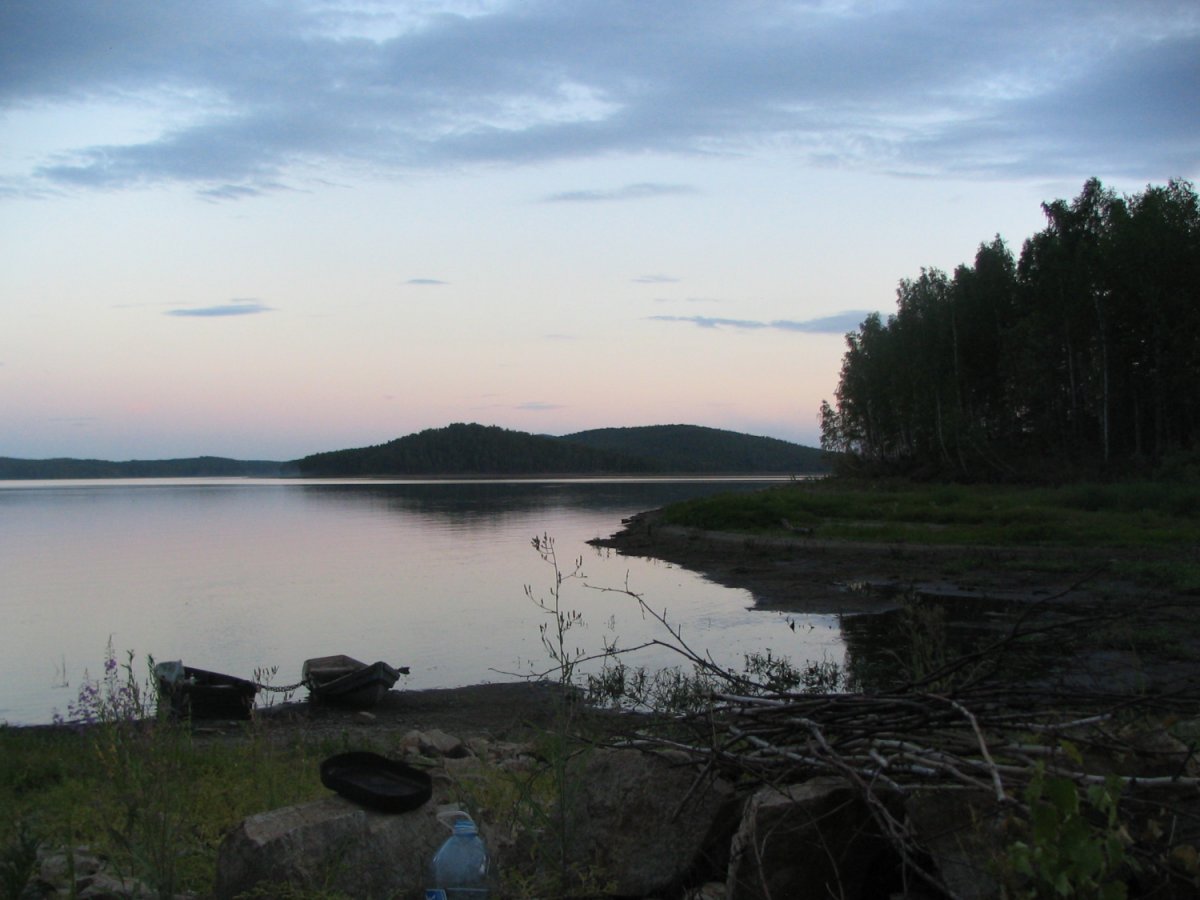 Озеро большой Сунукуль палаточный лагерь