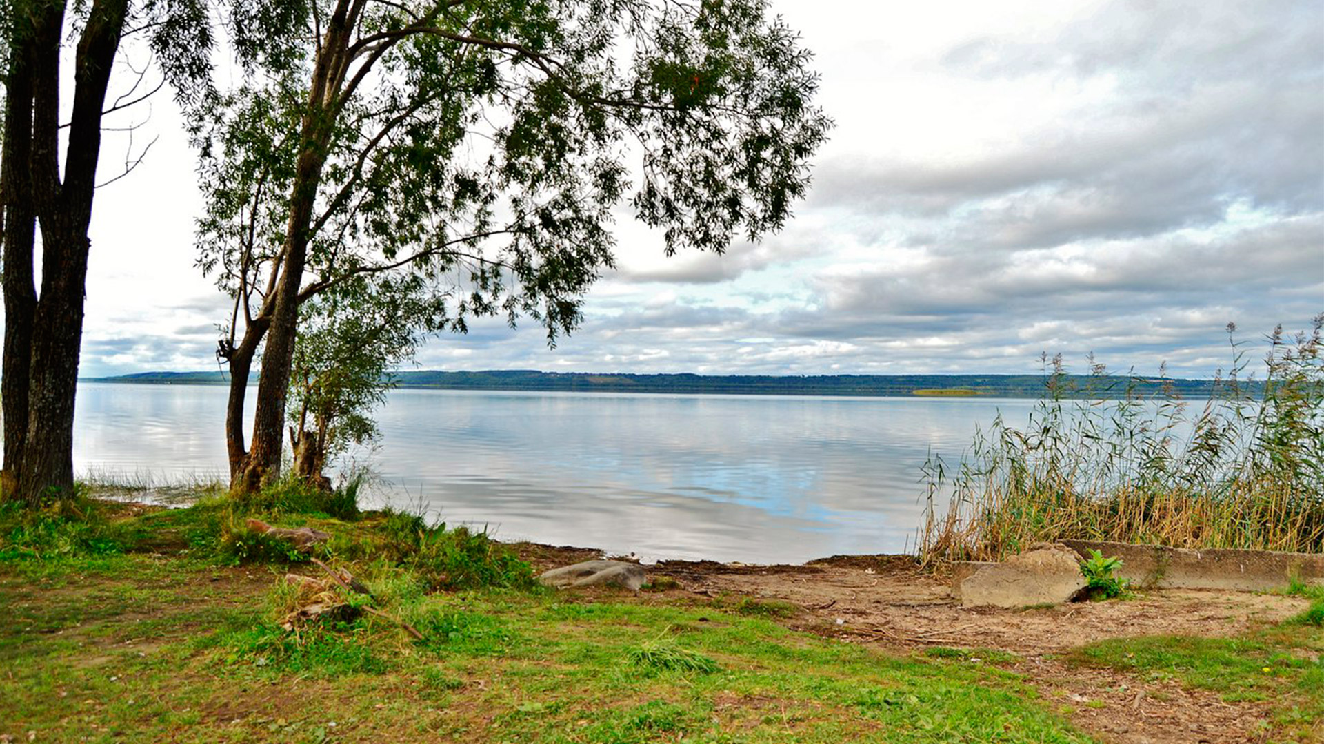 Галичское озеро в Костроме