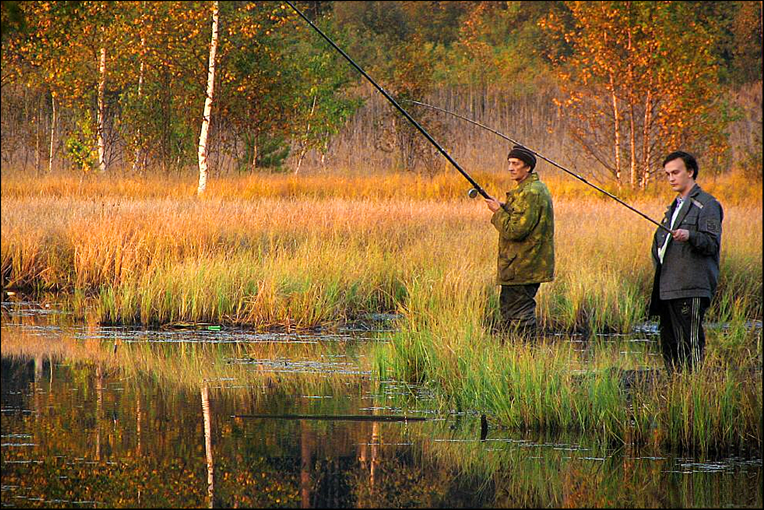 Рыбак осенью