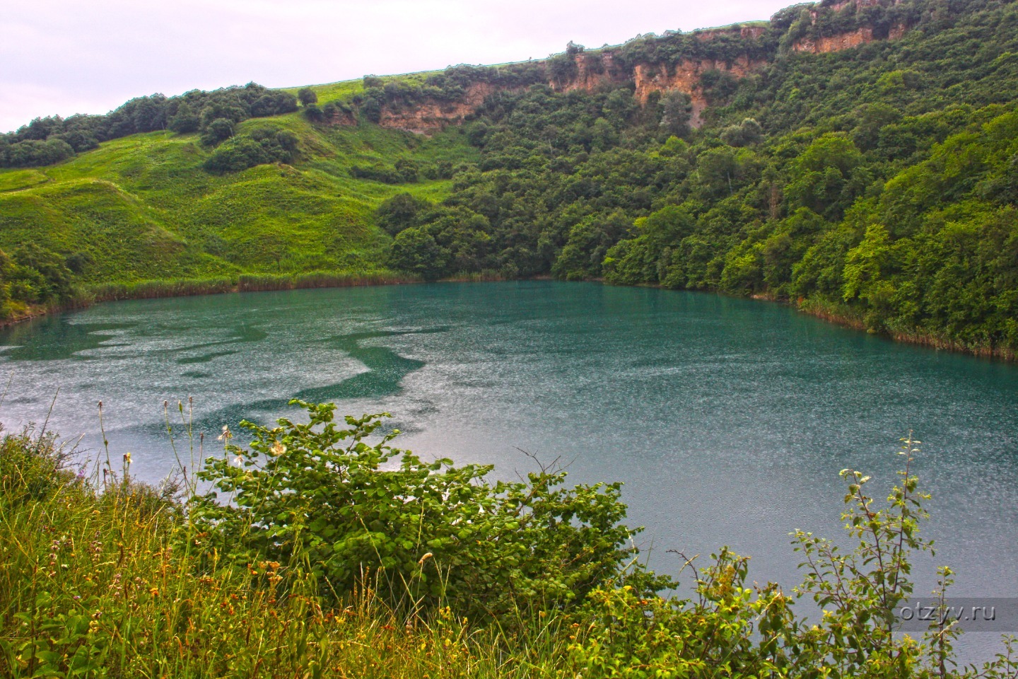 Шадхурей озеро