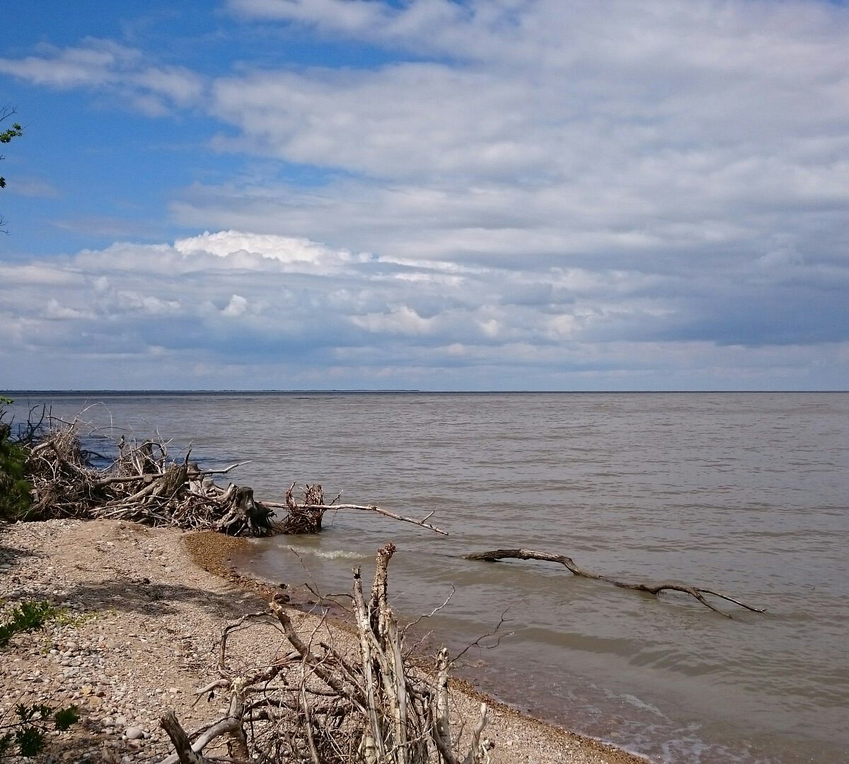 камень рыболов озеро