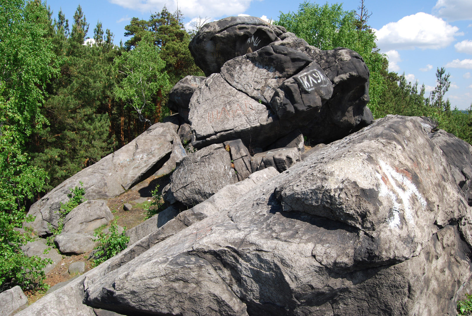 Соколиный камень Северка Свердловская область