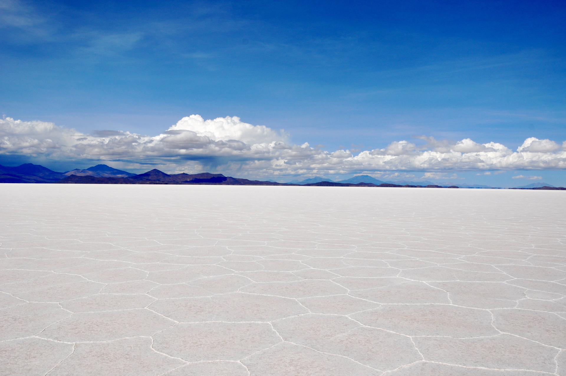 Уюни солончак озеро в Боливии