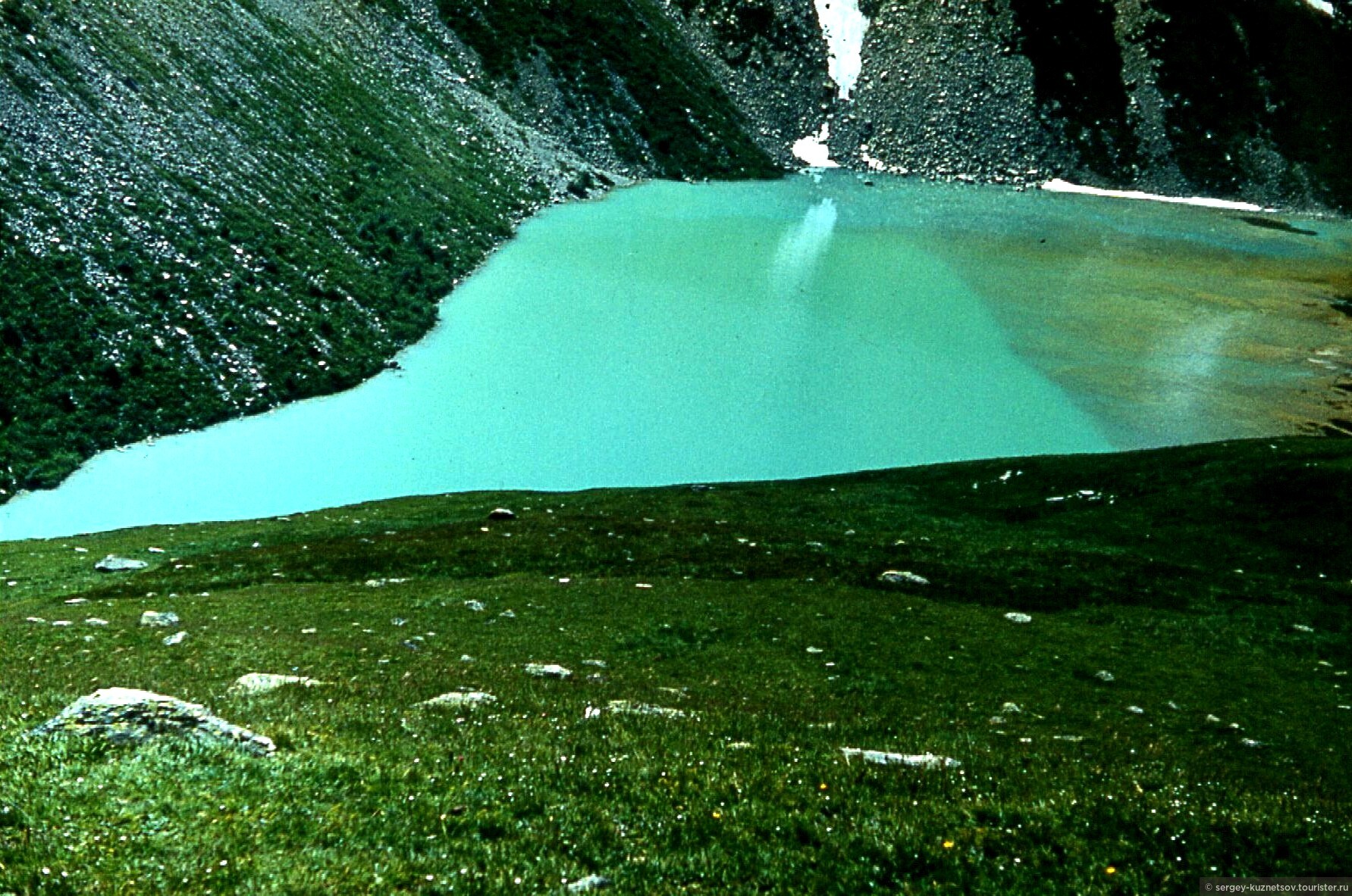 Чегет озеро голубое