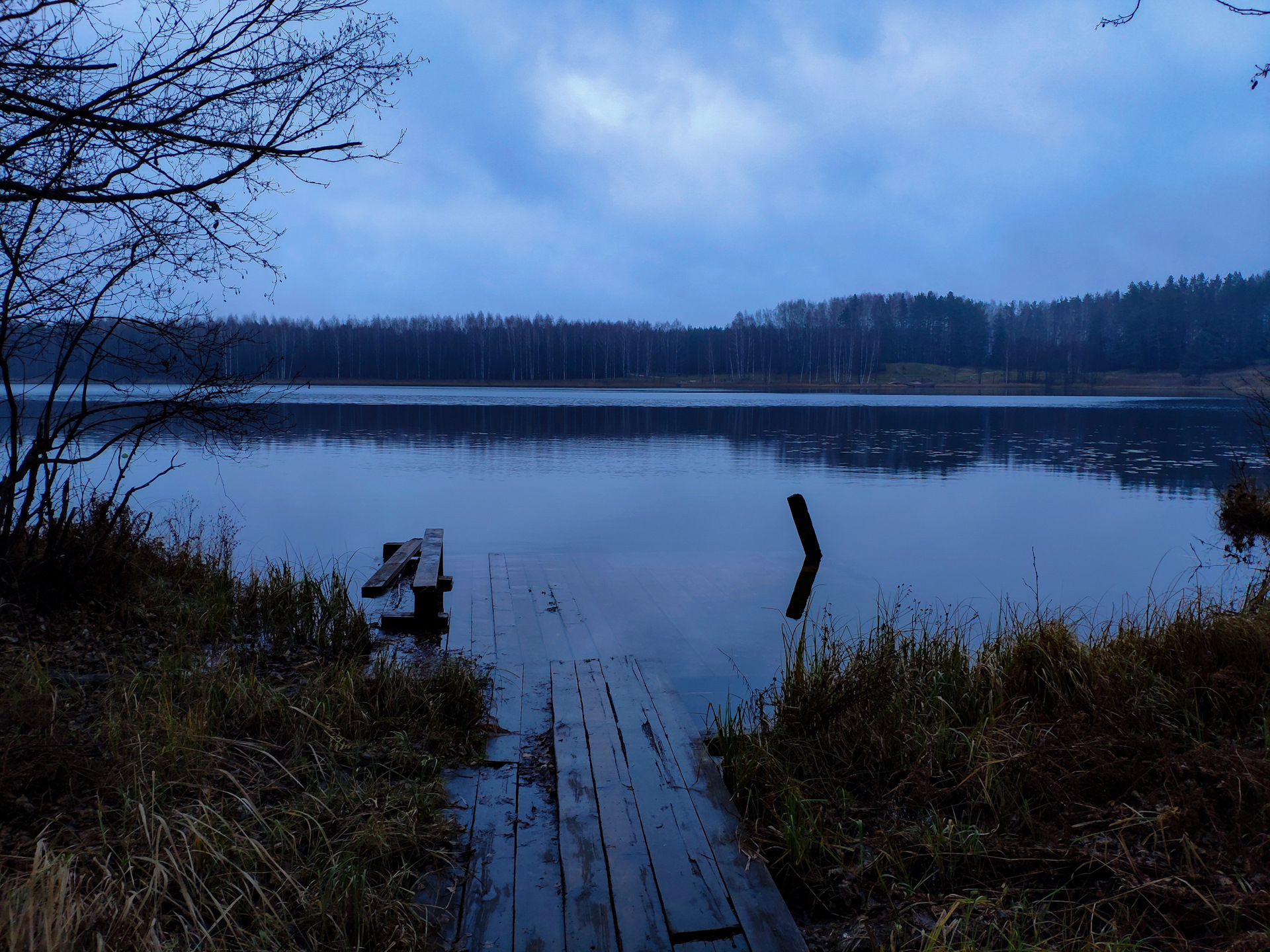 Озеро Светлояр осенью