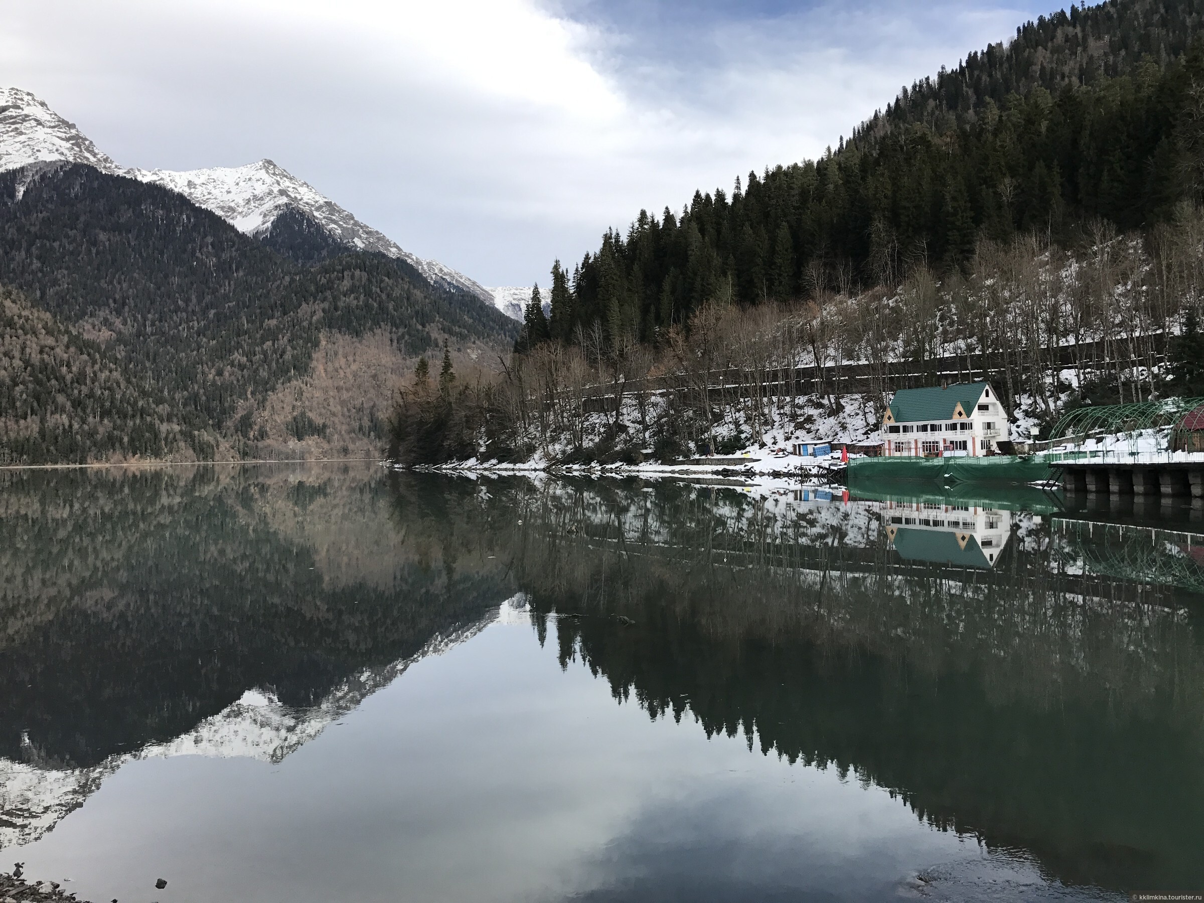 Озеро Рица в Абхазии март-апрель