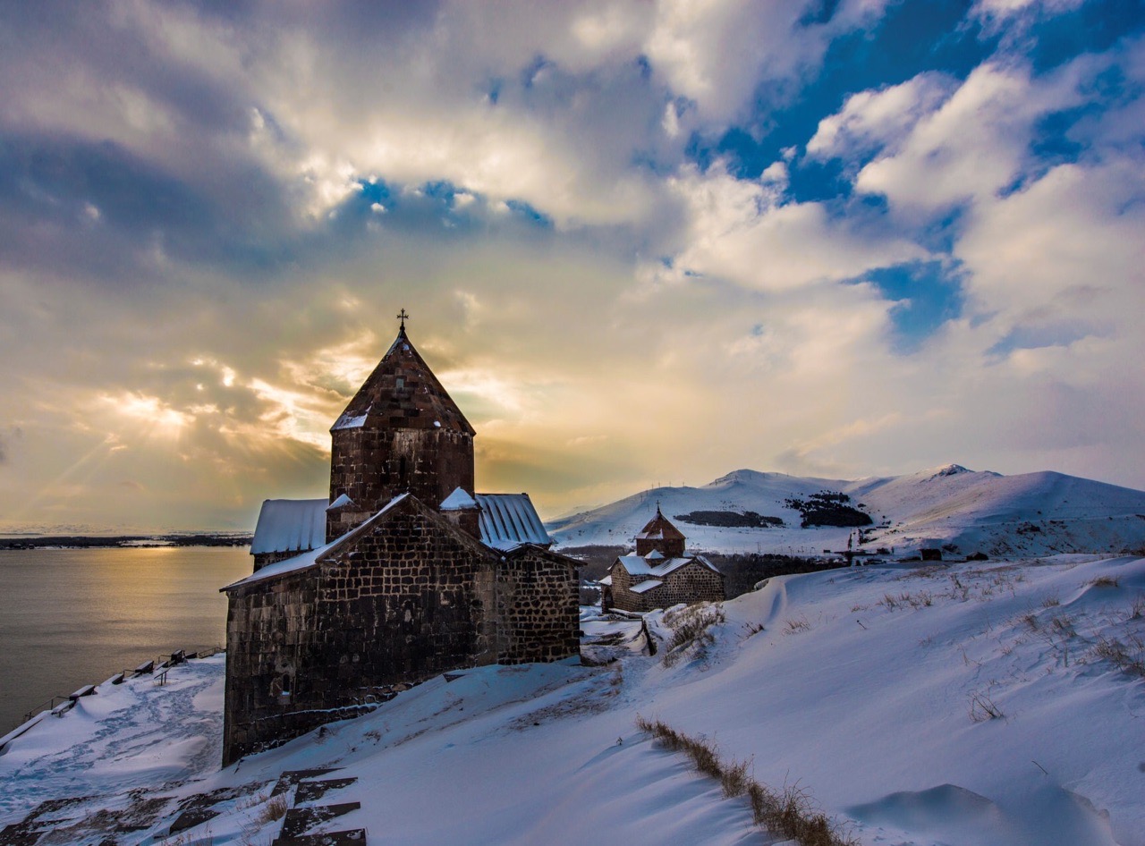 армения зимой красивые