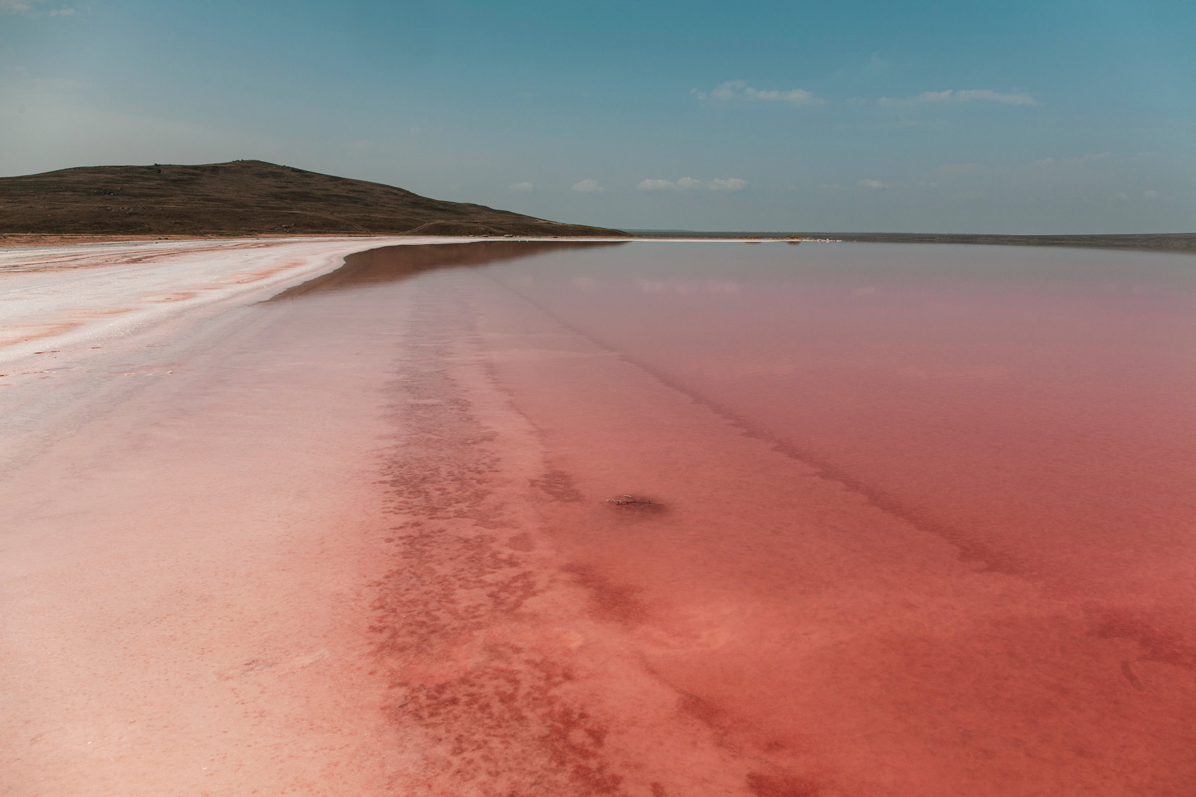 Розовое озеро в Крыму Керчь