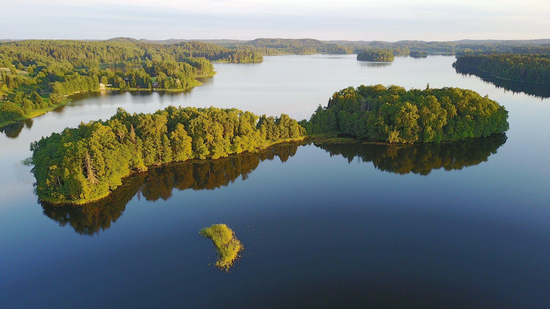 Озеро Пюхаярве Эстония