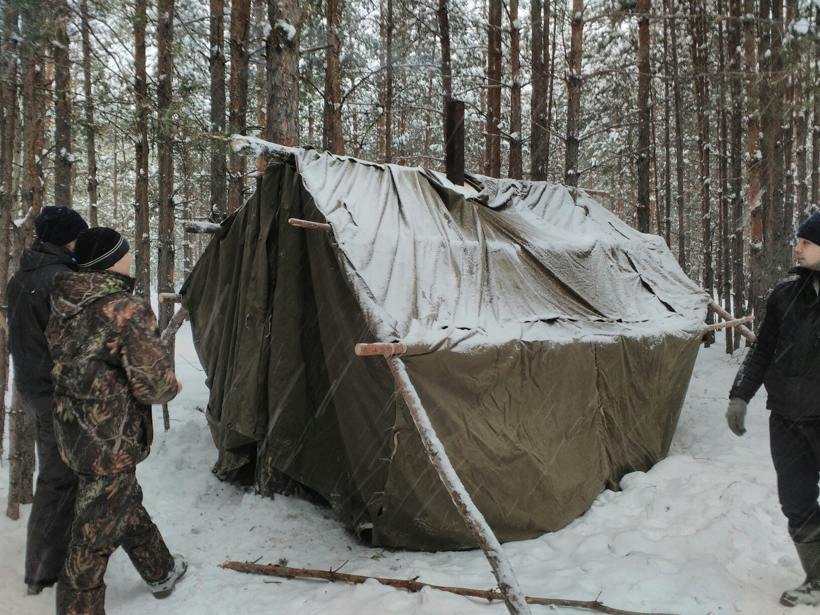 Палатки военные зимние