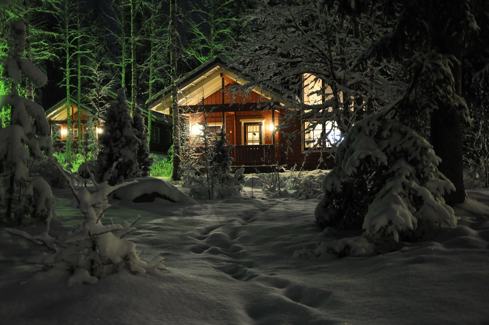 Уютный Домик В Лесу Зимой