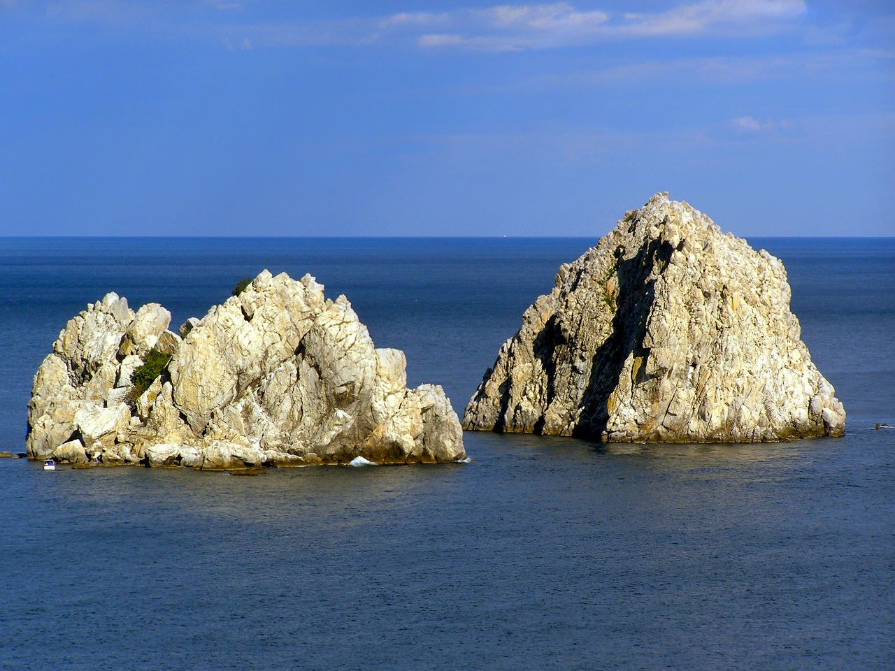 Скалы адалары Крым