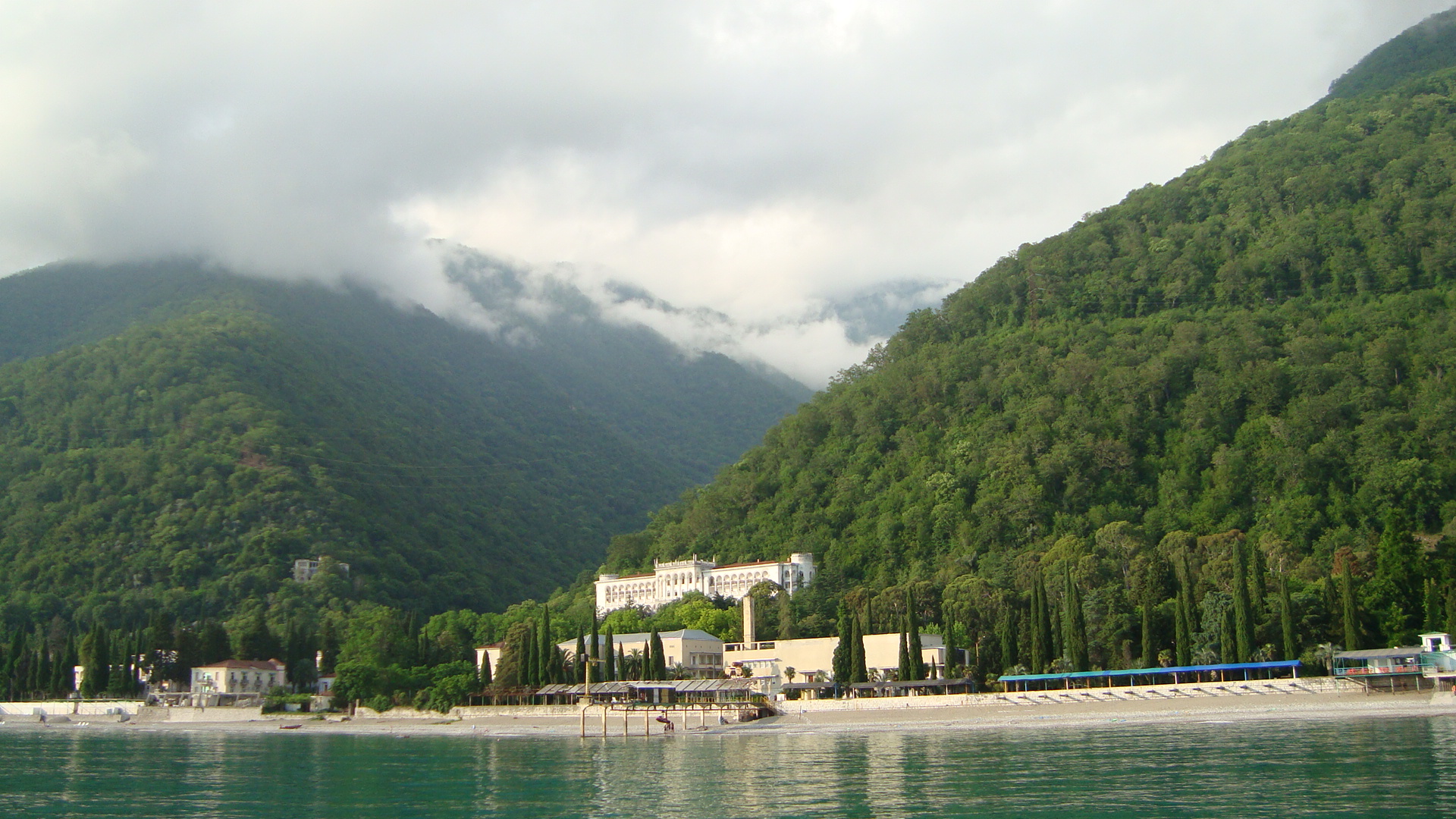 лучшие курорты абхазии