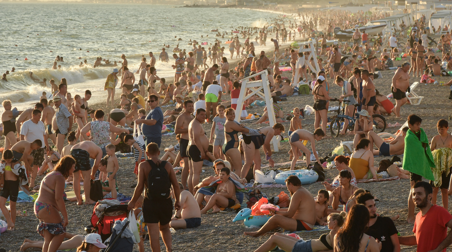Крым пляж туристы