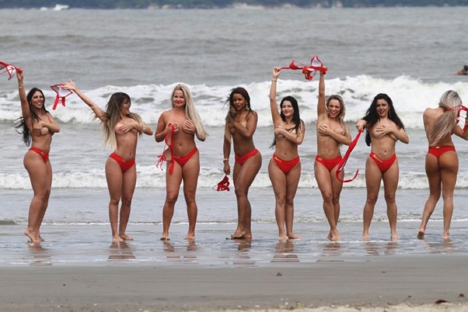 Бразильские Девушки На Пляже Фото