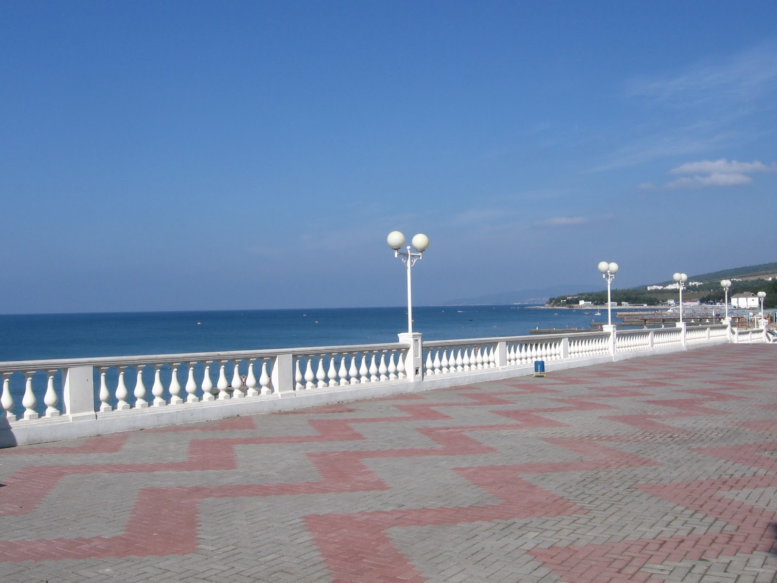 Чёрное море Дивноморское набережная