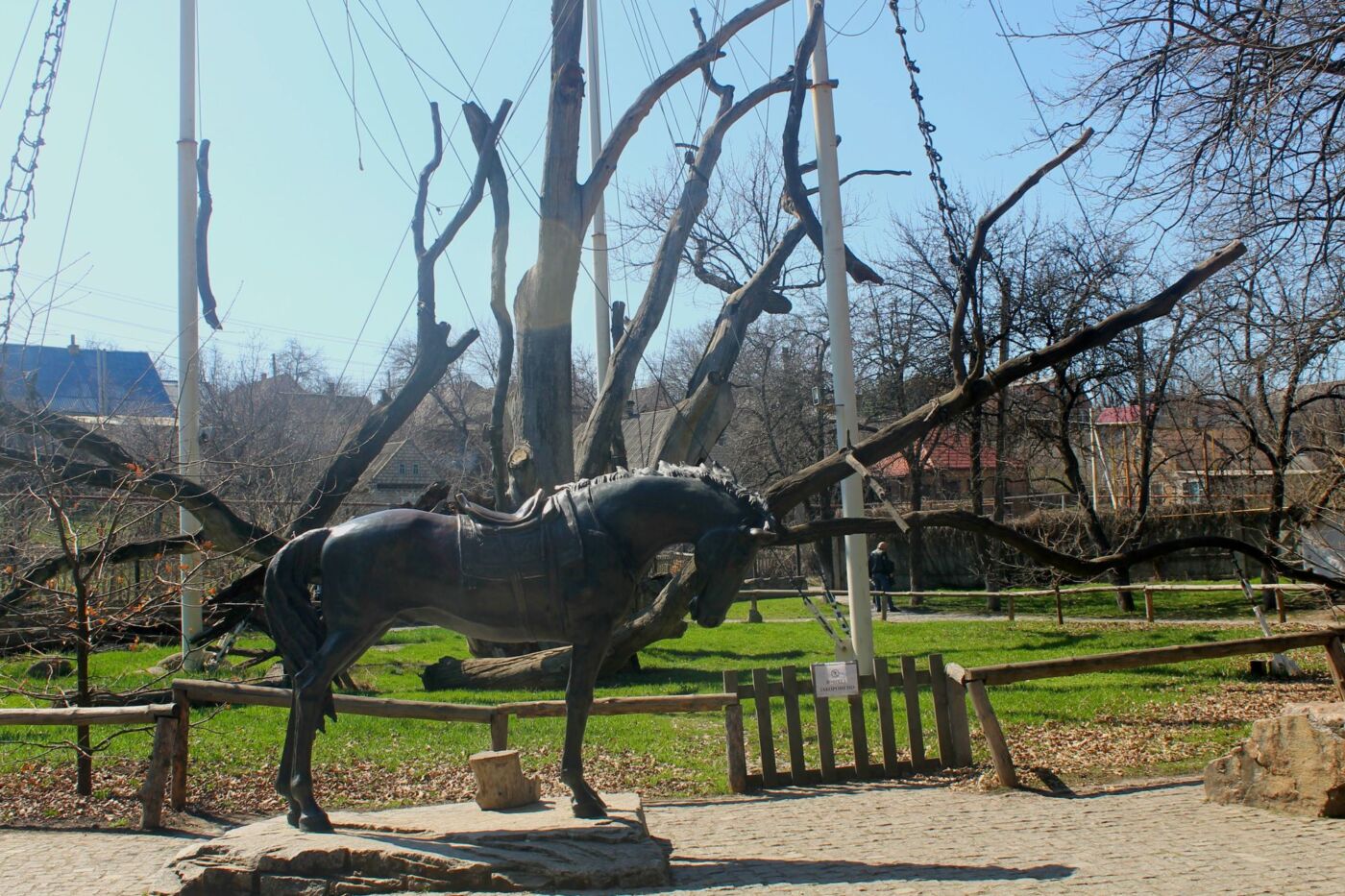Памятник лошади Владивосток
