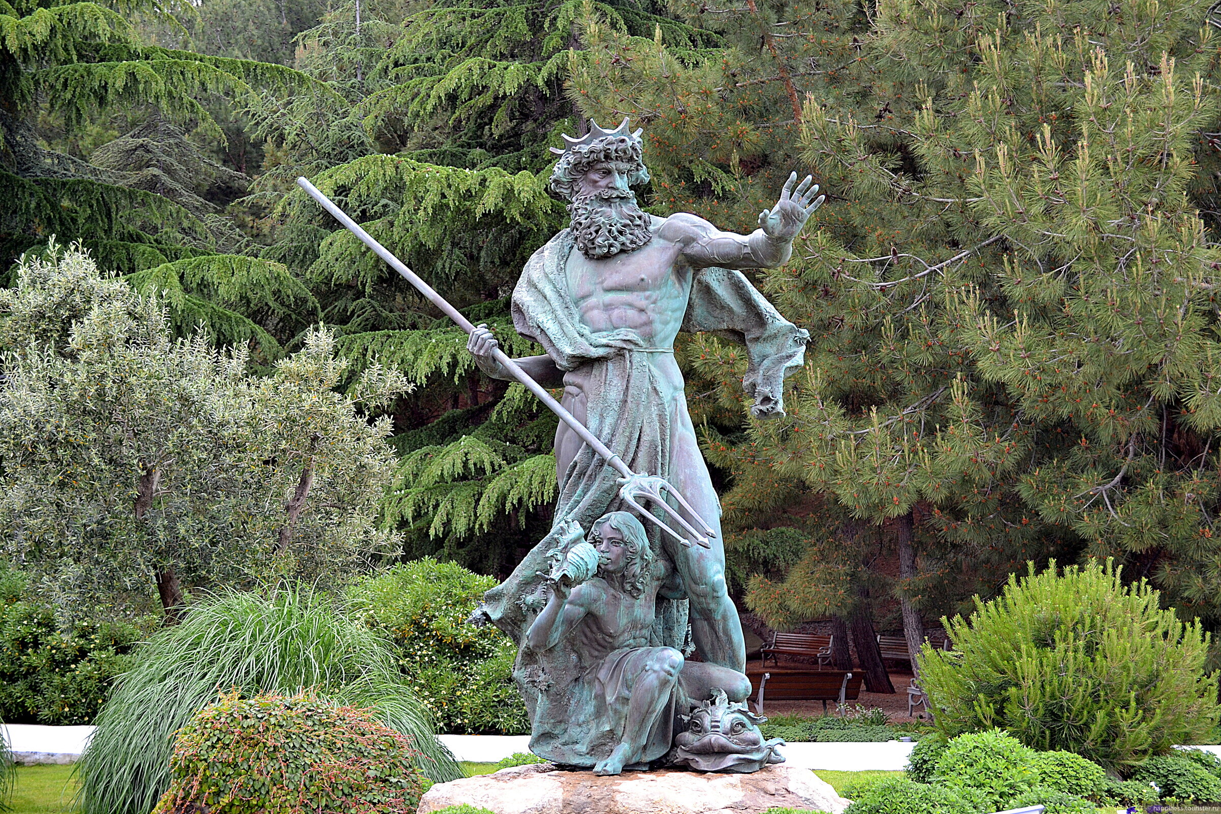Парк Парадиз в Крыму статуя Нептуна