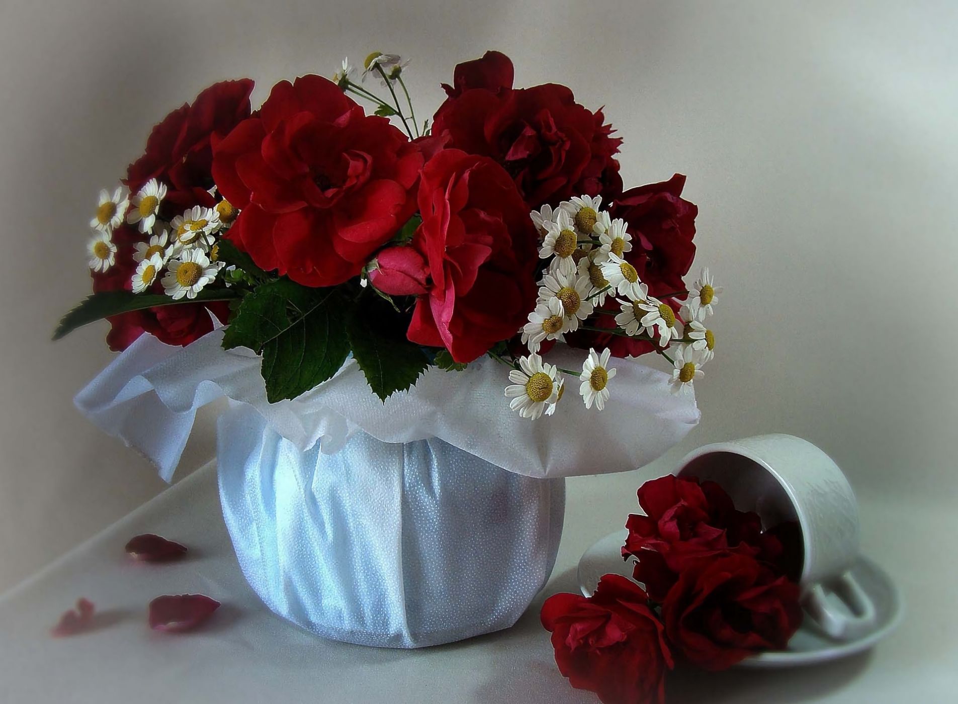 Вечерний букет цветов для любимой
