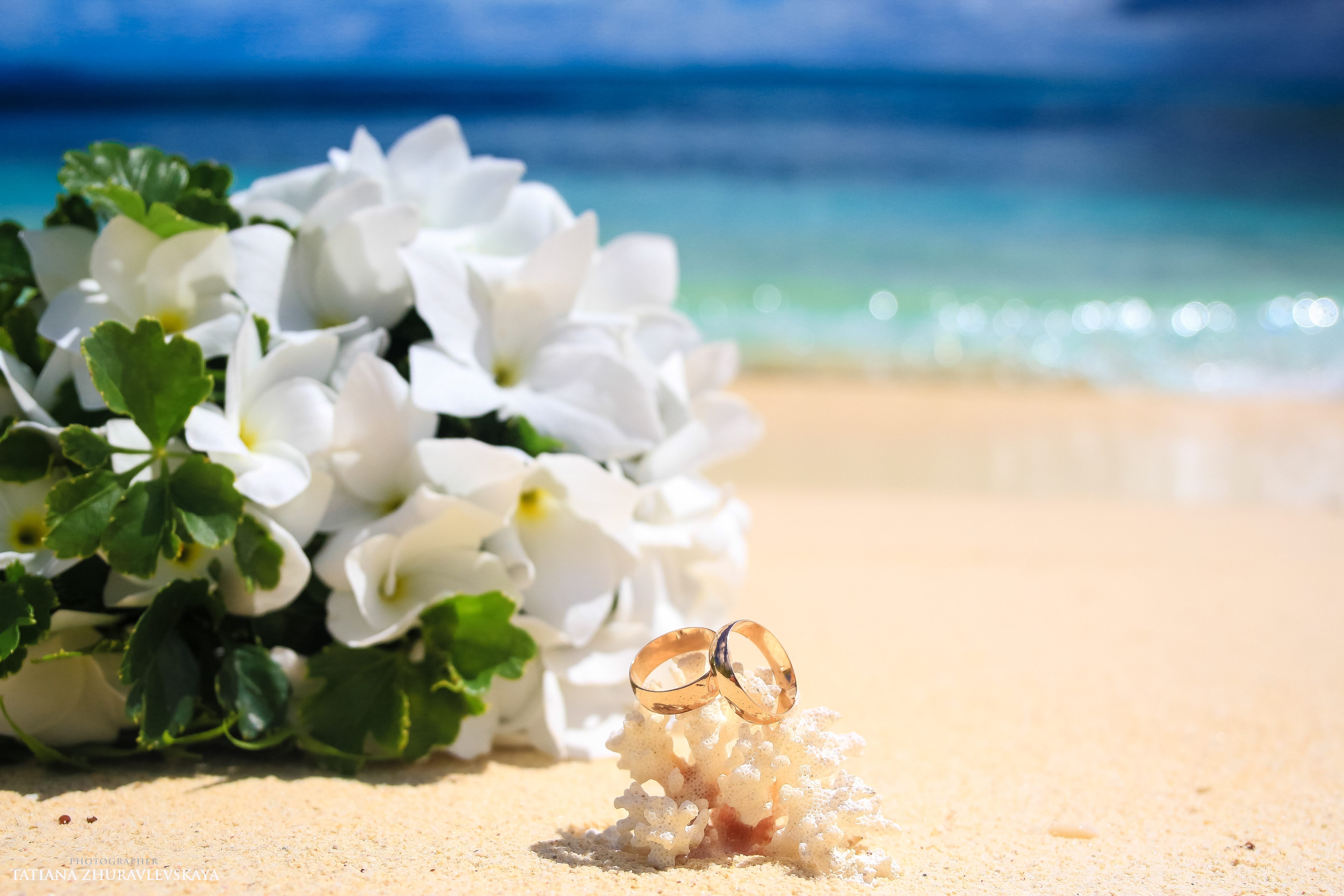 Свадебный букет на пляже