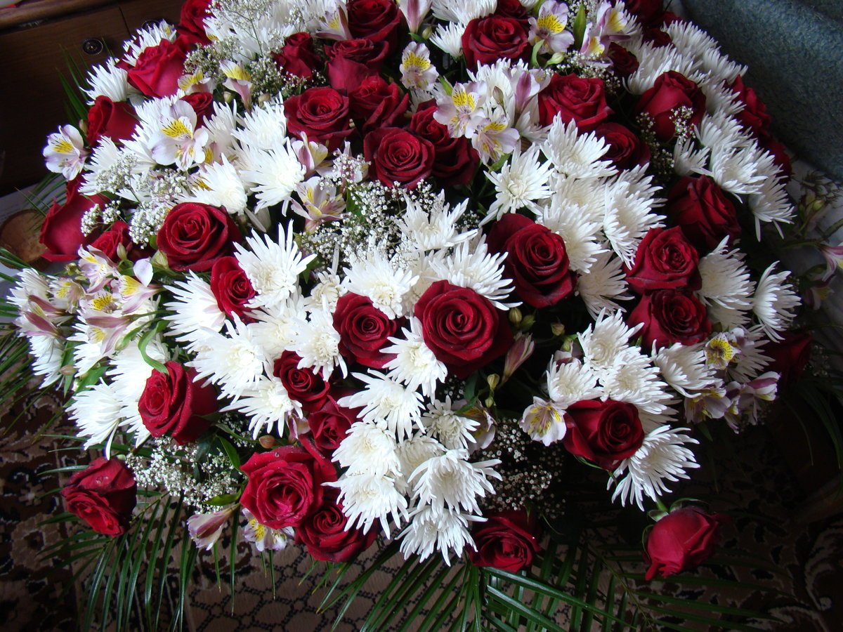 Букет цветов на юбилей женщине 60 лет