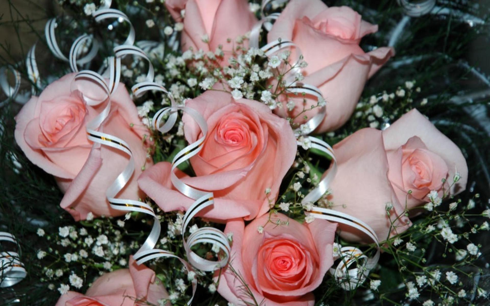 Необычные цветы букет и бриллианты