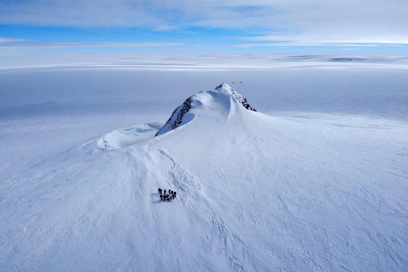 Самая большая гора в Антарктиде
