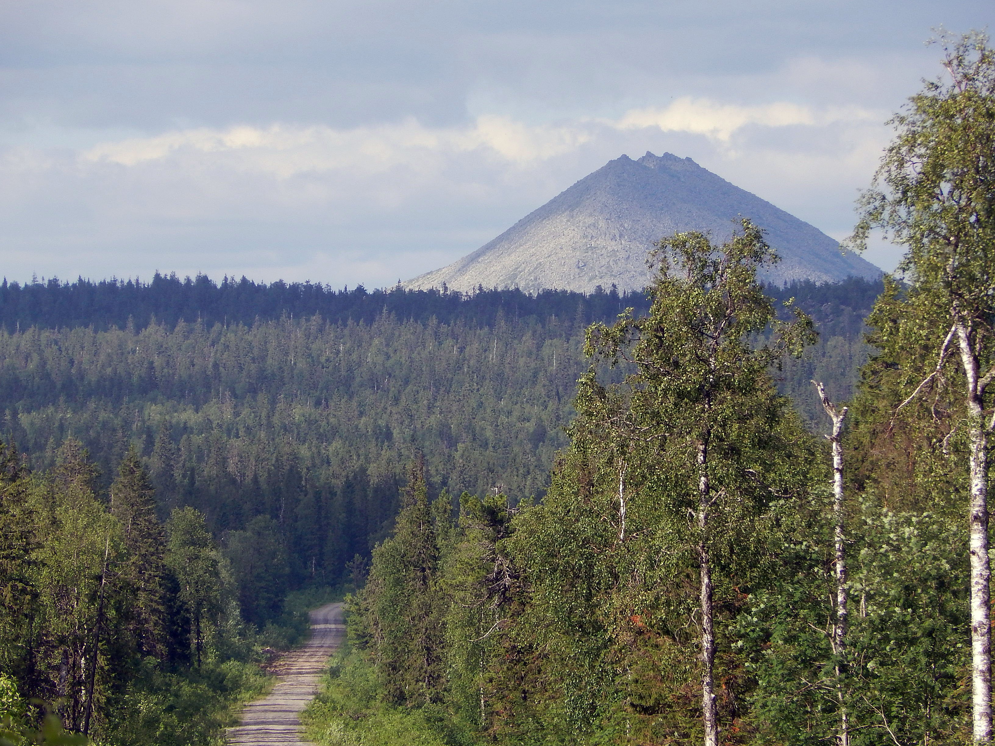 полют гора красновишерск