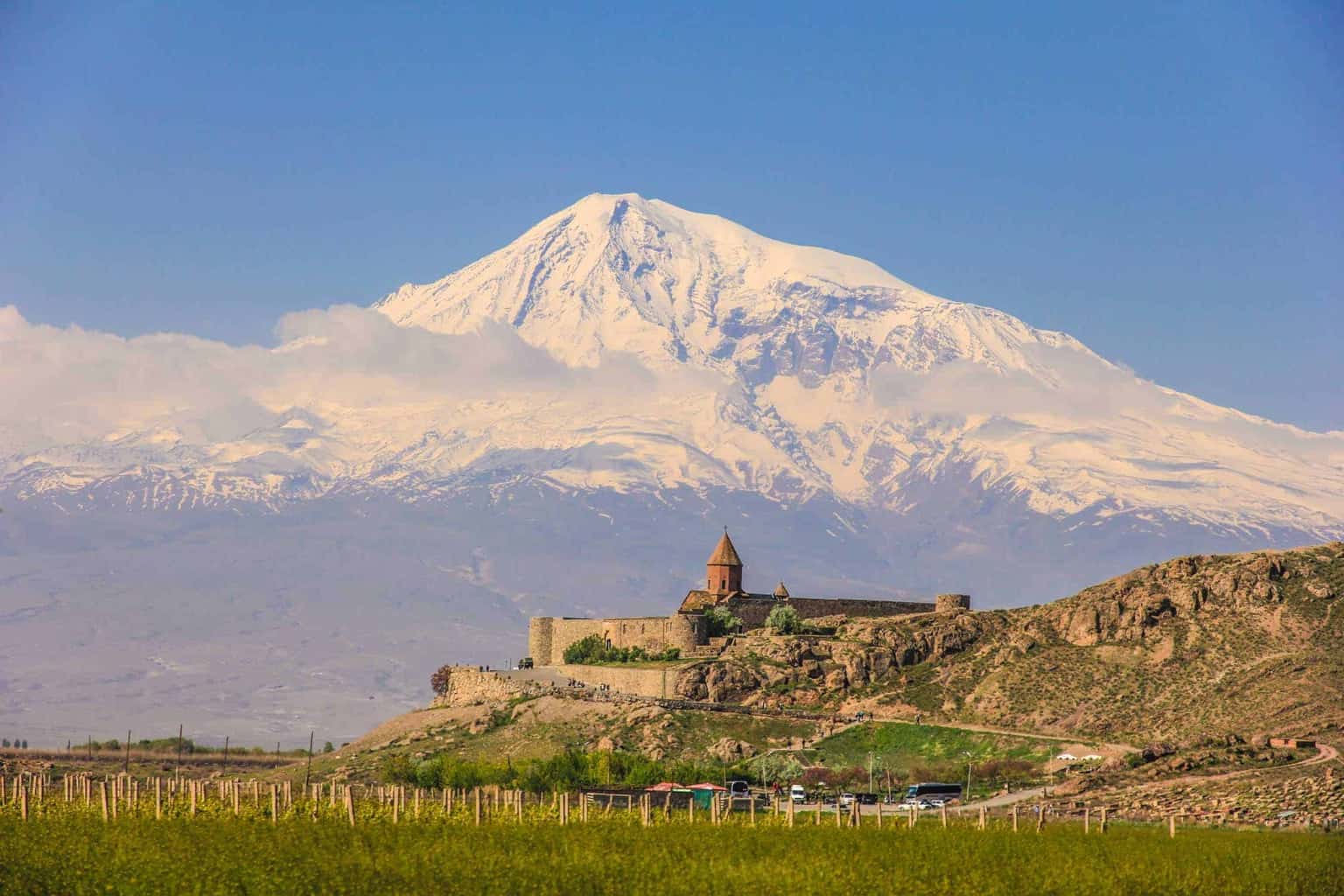 Гора Арарат вид из Эчмиадзина