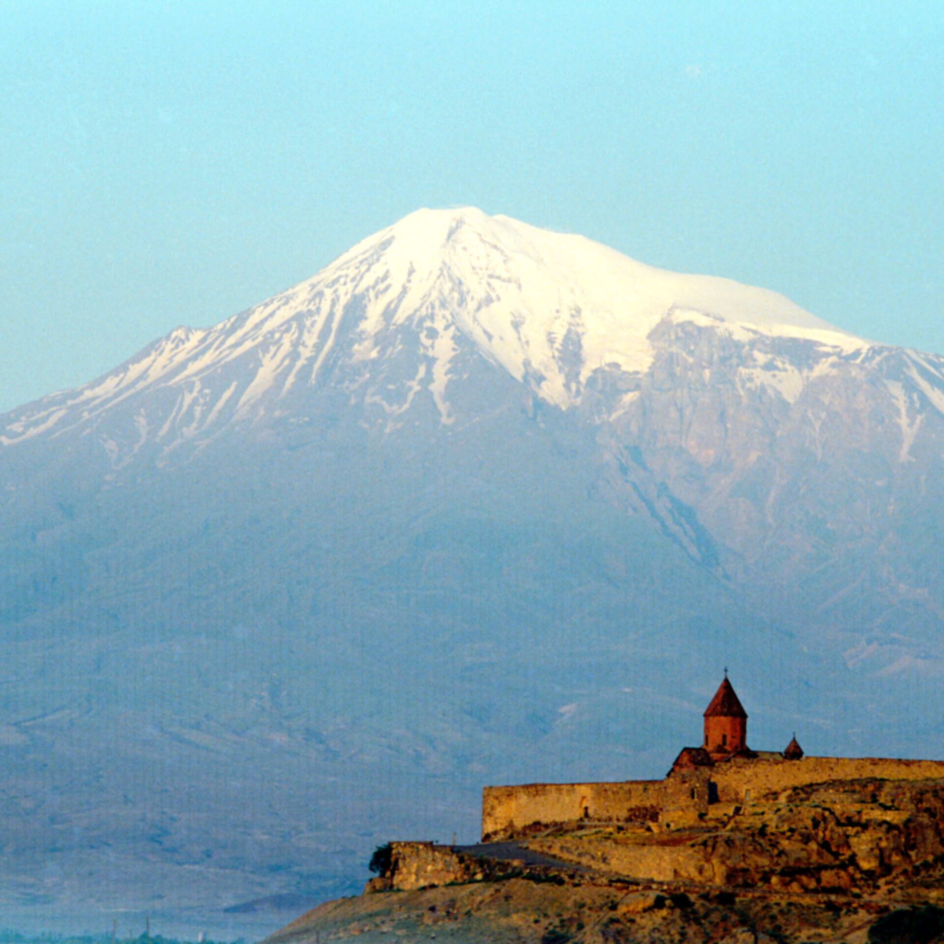 Армения гора Арарат Ноев Ковчег