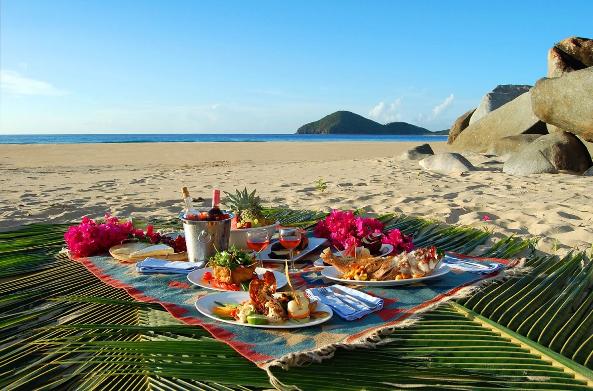 Романтический пикник на пляже