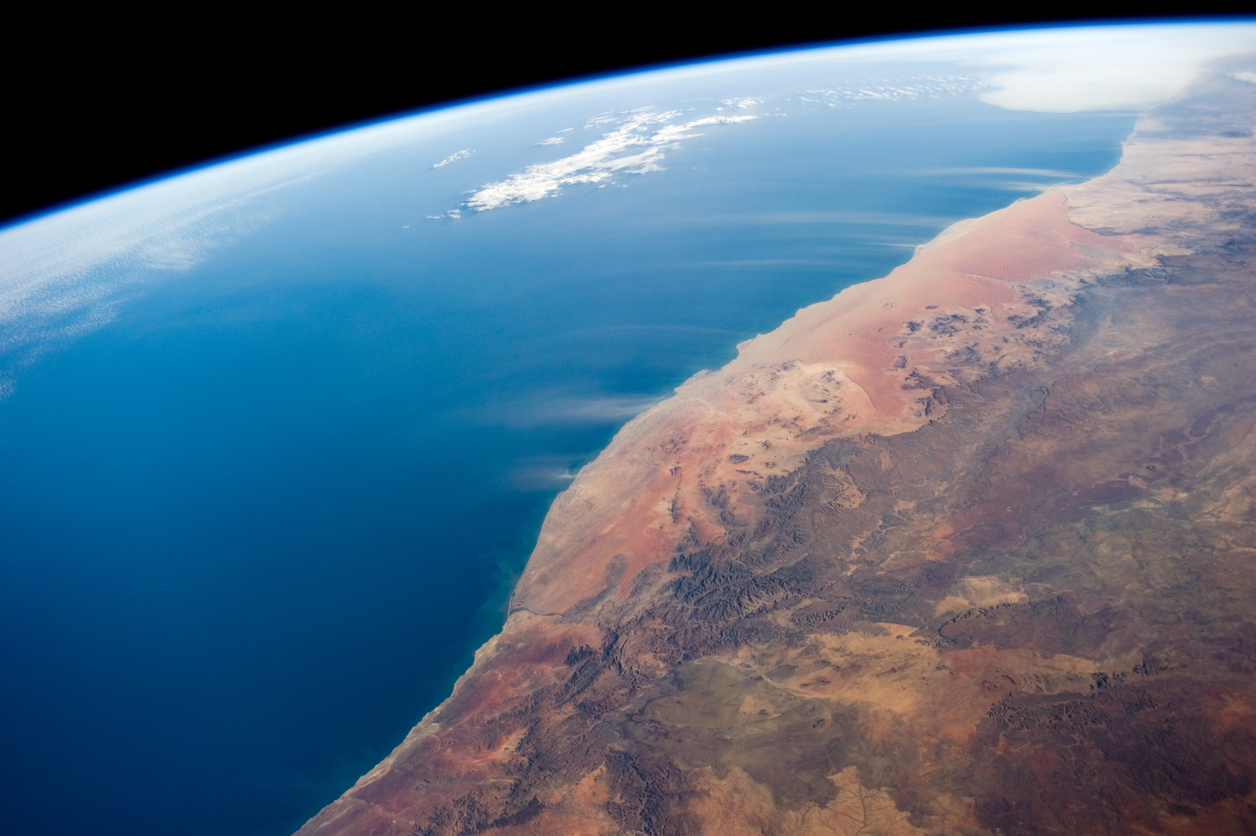 Пустыня Намиб вид из космоса