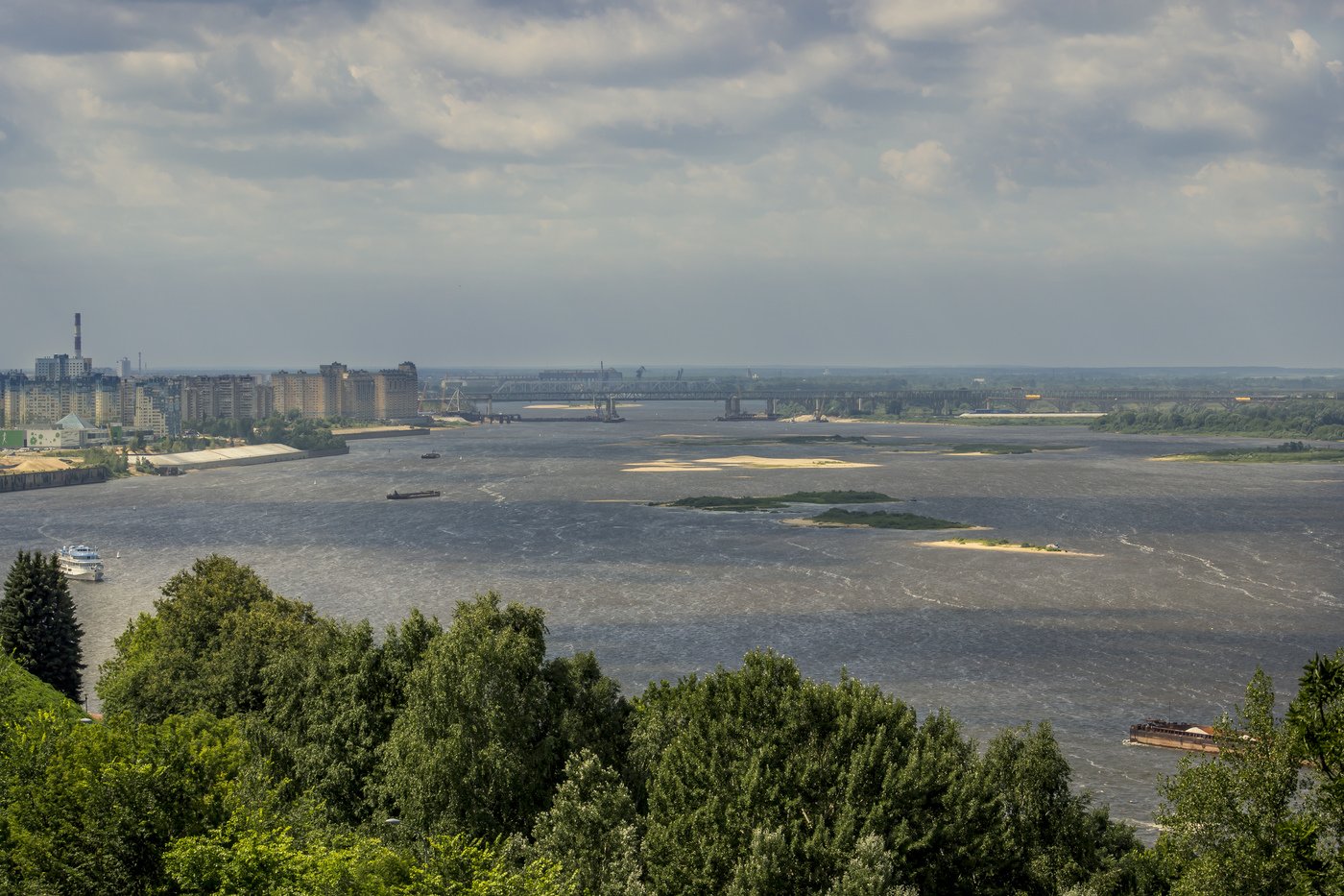 Река Кострома впадает в Волгу