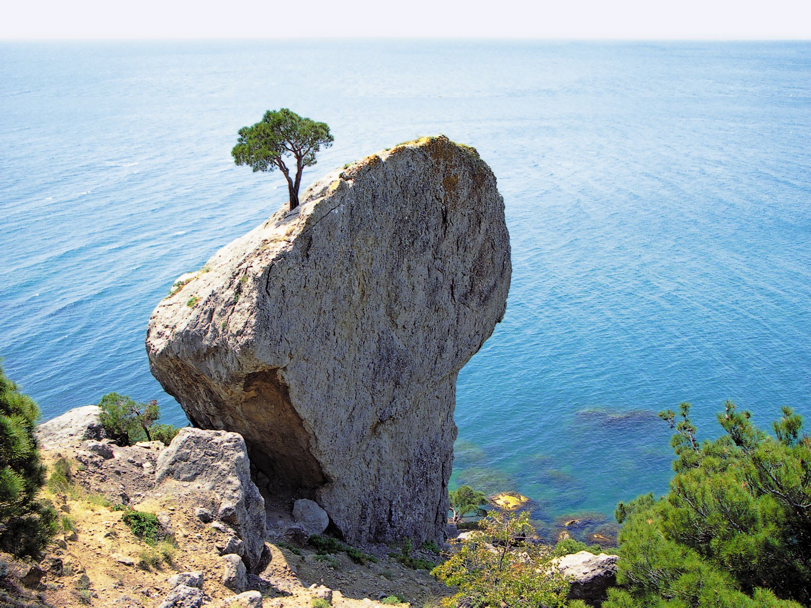 Голубая скала Крым